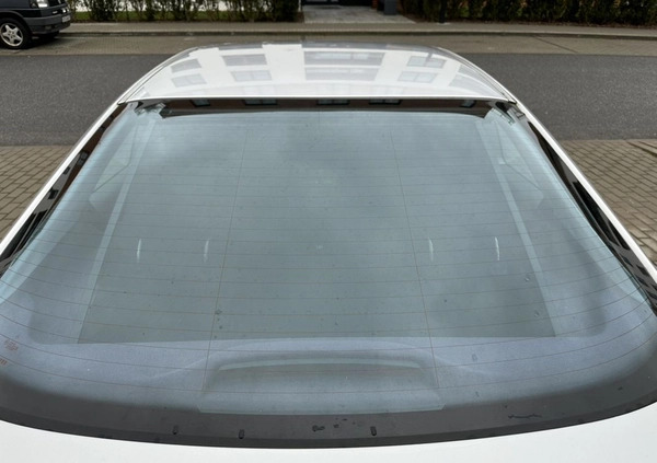 Mercedes-Benz CLK cena 9700 przebieg: 253669, rok produkcji 2001 z Gdynia małe 631
